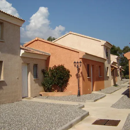 Graziosa In Con Piscina A 100 M Dalla سيرفيون