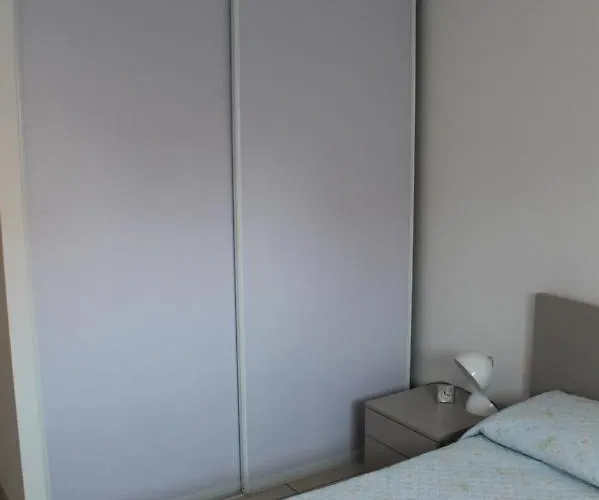 Graziosa In Con Piscina A 100 M Dalla *