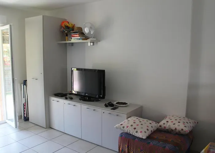 Graziosa In Con Piscina A 100 M Dalla