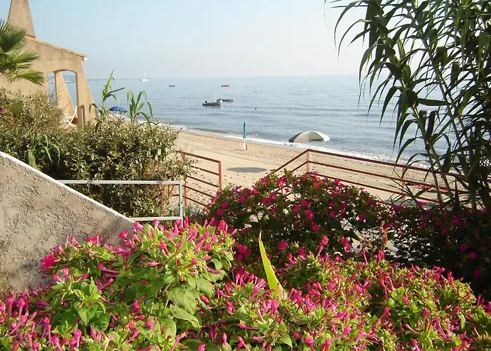 Апартаменты Graziosa In Con Piscina A 100 M Dalla Червионе