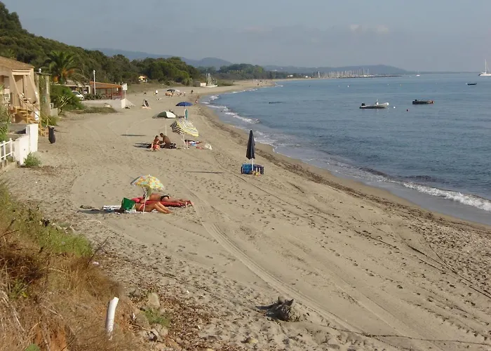 Апартаменты Graziosa In Con Piscina A 100 M Dalla Червионе