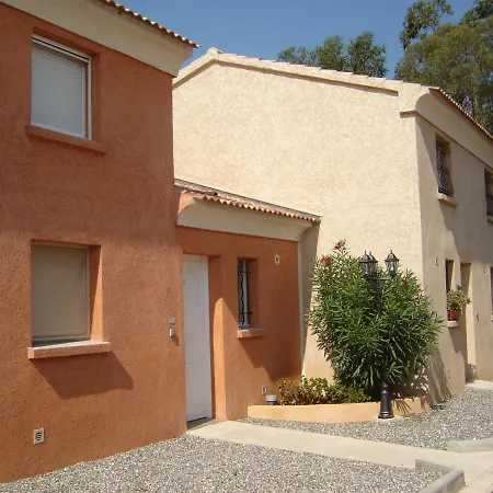 Graziosa In Con Piscina A 100 M Dalla * Cervione