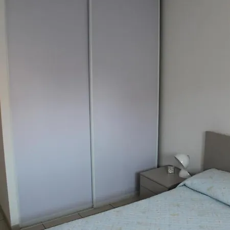 Graziosa In Con Piscina A 100 M Dalla *