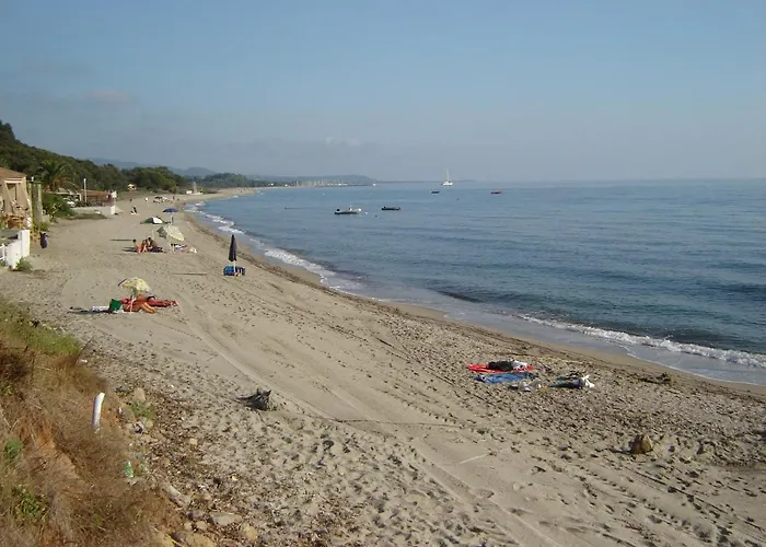 Graziosa In Con Piscina A 100 M Dalla Cervione