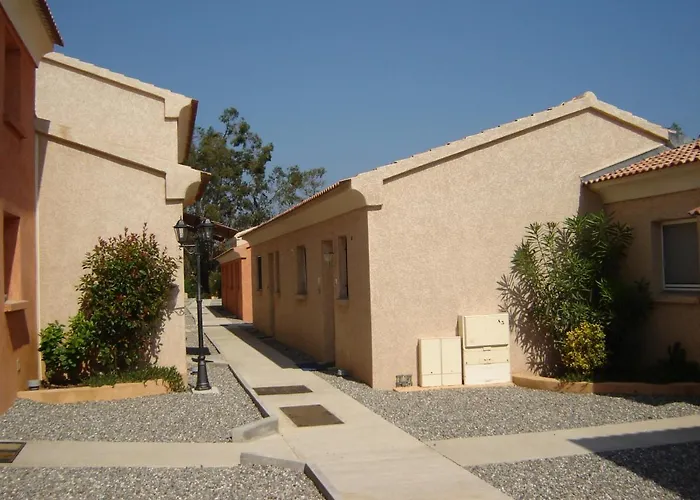 Apartman Graziosa In Con Piscina A 100 M Dalla Cervione