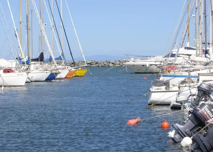 Graziosa In Con Piscina A 100 M Dalla Apartament